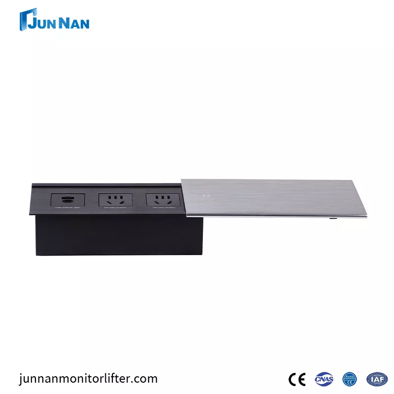 Nhúng ổ cắm nguồn bật lên nhúng